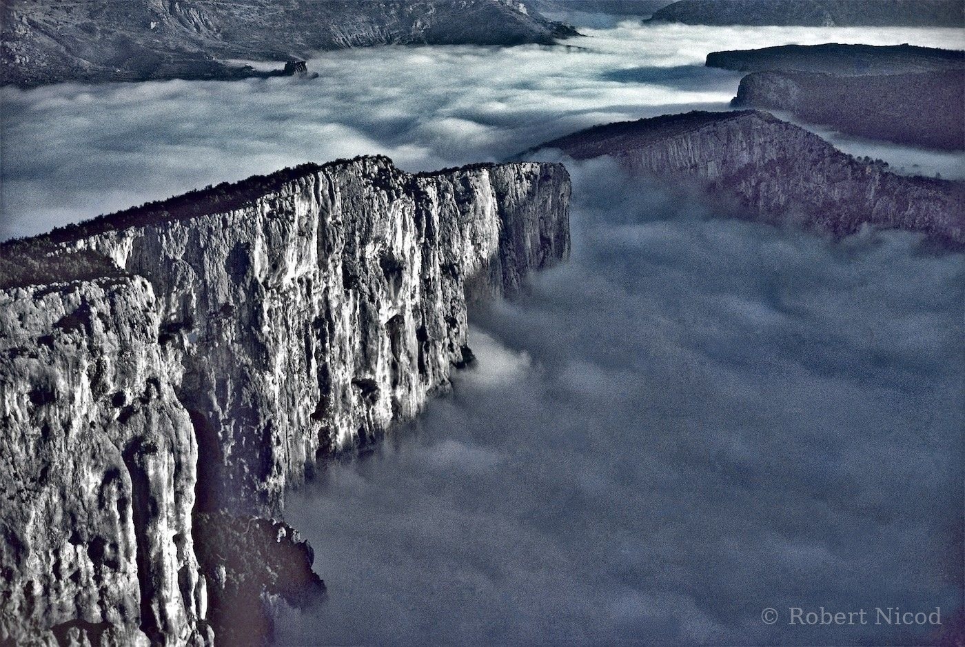 Escalade — Mer de nuages sur les gorges du Verdon, Rougon 1980