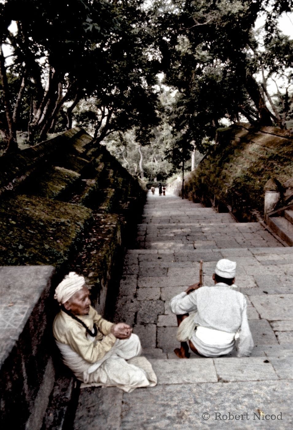 Nepal 1977 — Alms near a sacred place, Kathmandu 1977