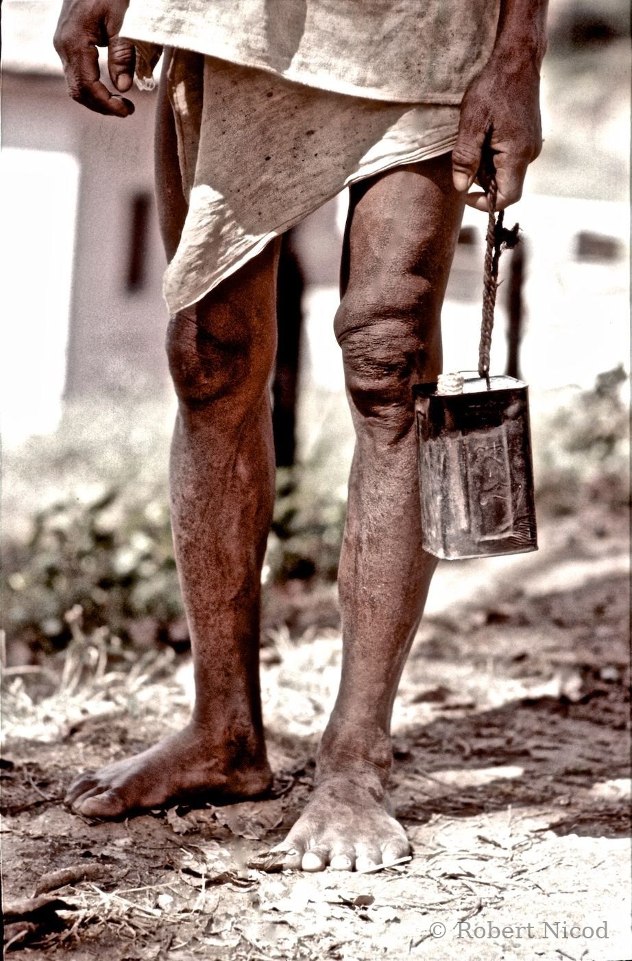 Nepal 1977 — Many walk barefoot, whatever the terrain, Kathmandu 1977