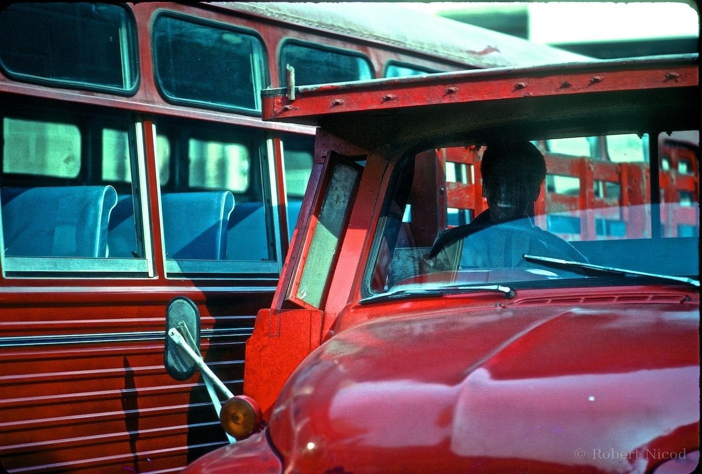 Reportage Thaïlande 1980 — Sourire dans l'embouteillage, Bangkok 1980