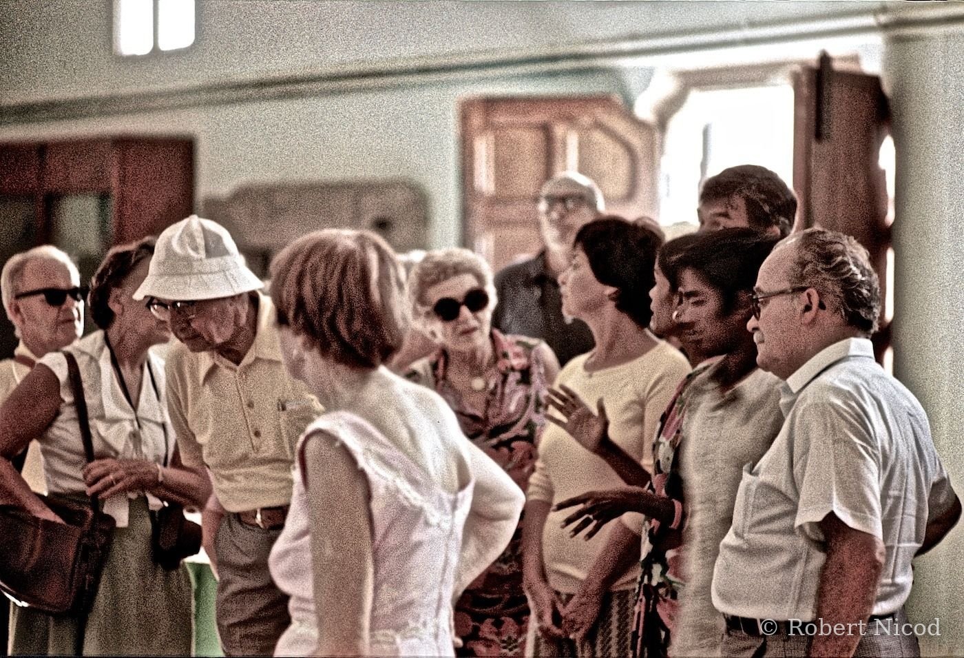 Tourists in Asia — Organized tour group, Delhi 1977