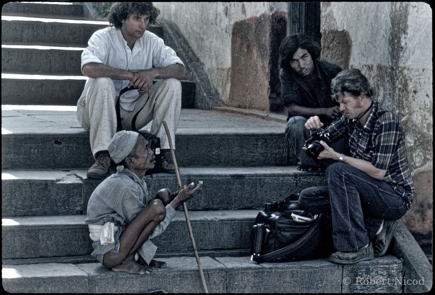Tourists in Asia — Professional photographer now observed in turn, Pashupatinath 1977
